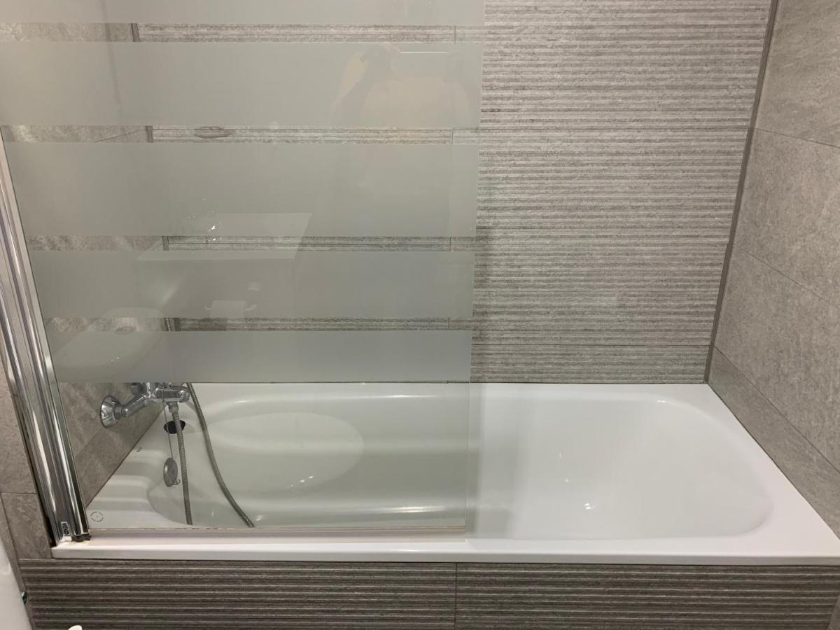 トレモリノスLujoso Duplex En La Playa Con Vistas Al Marアパートメント エクステリア 写真