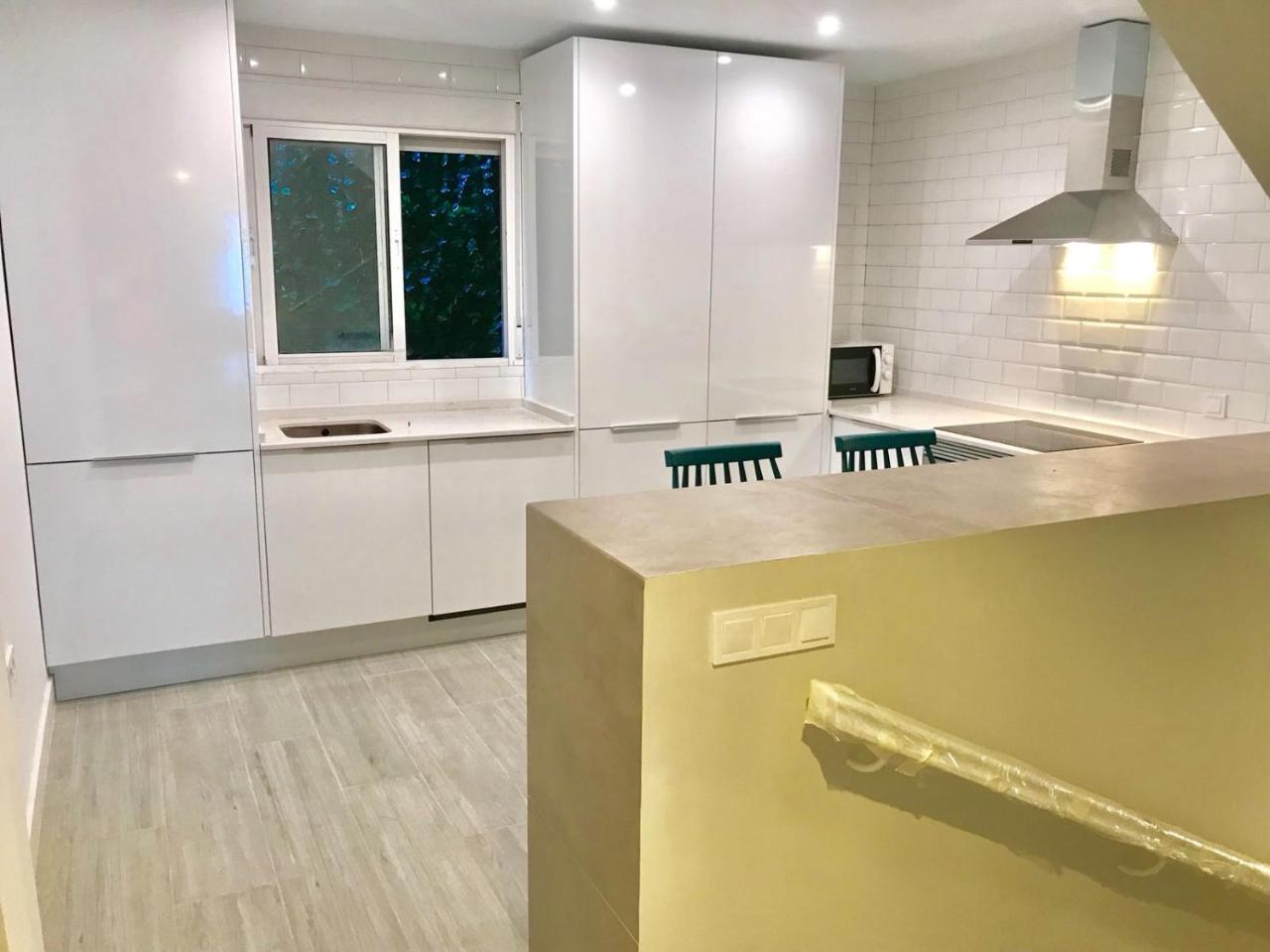 トレモリノスLujoso Duplex En La Playa Con Vistas Al Marアパートメント エクステリア 写真
